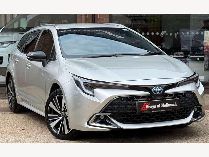Toyota COROLLA 1.8 VVT-h Design Touring Sports CVT Euro 6 (s/s) 5dr Toyota COROLLA 1.8 VVT-h Design Touring Sports CVT Euro 6 (s/s) 5dr