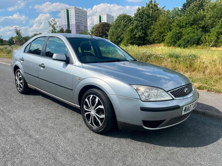 Ford Mondeo 1.8 LX 5dr