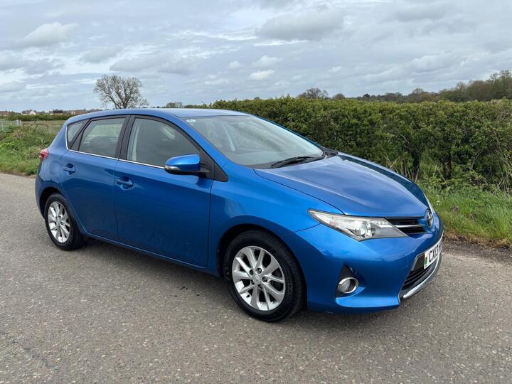 Toyota Auris 1.6 V-Matic Icon Euro 5 5dr Toyota Auris 1.6 V-Matic Icon Euro 5 5dr