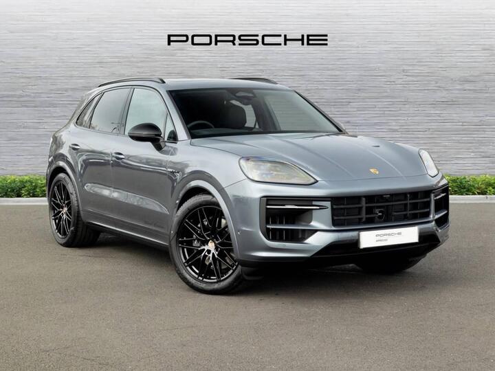 Porsche Cayenne 3.0 V6 E-Hybrid 25.9kWh Black Edition TiptronicS 4WD Euro 6 (s/s) 5dr