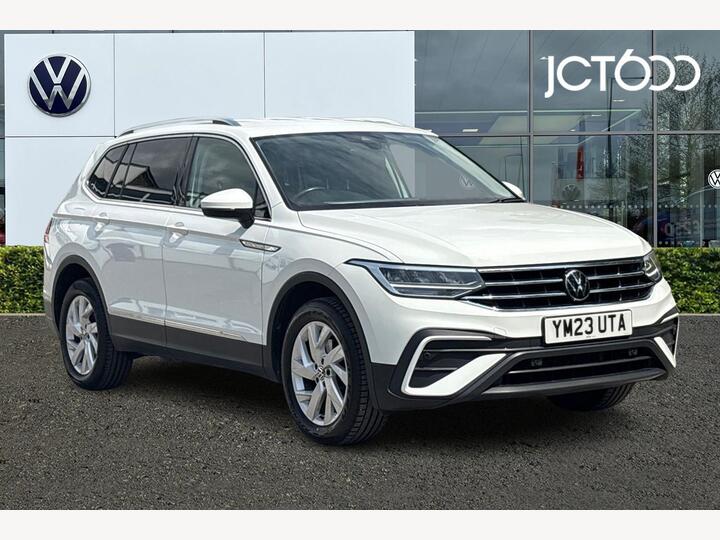 Volkswagen Tiguan Allspace 1.5 TSI Life DSG Euro 6 (s/s) 5dr Volkswagen Tiguan Allspace 1.5 TSI Life DSG Euro 6 (s/s) 5dr