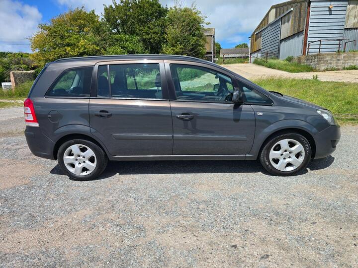 Vauxhall Zafira 1.8 16V Exclusiv Euro 5 5dr