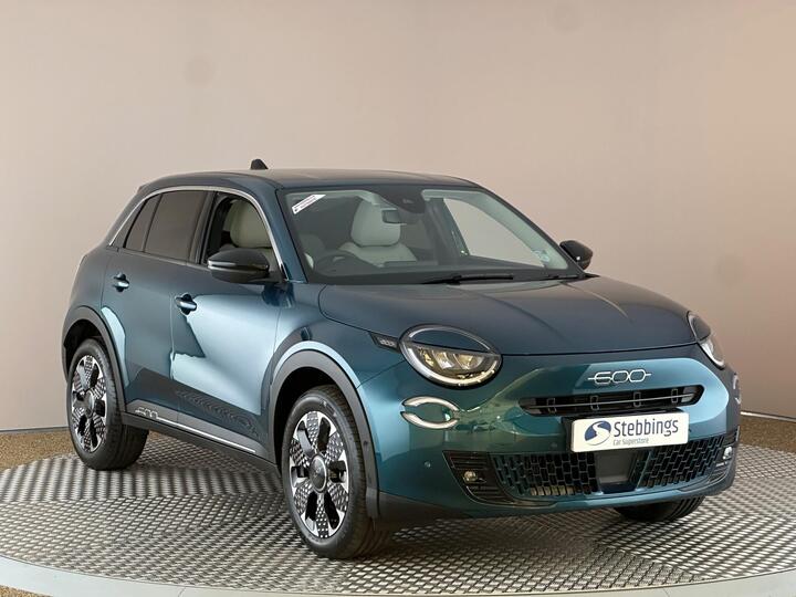 Fiat 600 1.2 MHEV E-DCT Euro 6 (s/s) 5dr