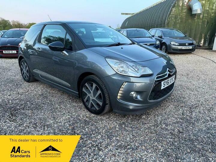 Citroen DS3 1.6 E-HDi Airdream DStyle Euro 5 (s/s) 3dr Citroen DS3 1.6 E-HDi Airdream DStyle Euro 5 (s/s) 3dr