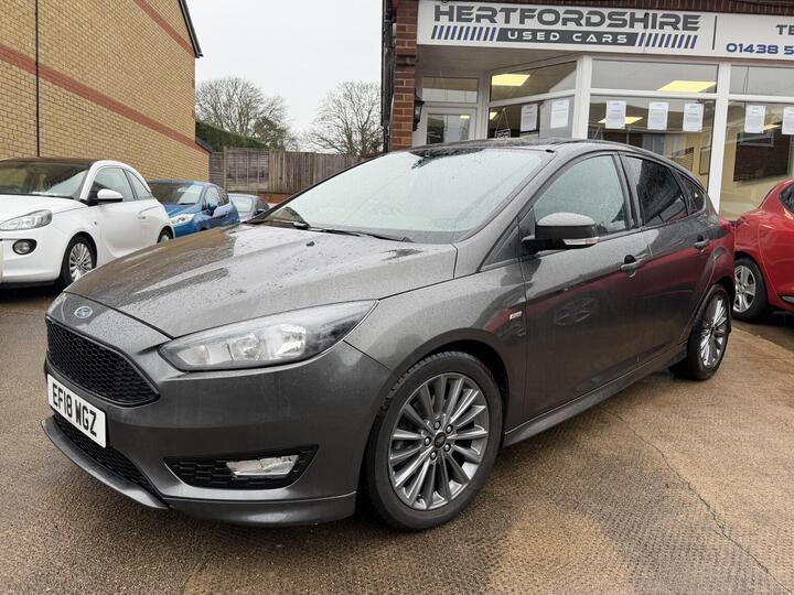 Ford FOCUS 1.0T EcoBoost ST-Line Euro 6 (s/s) 5dr