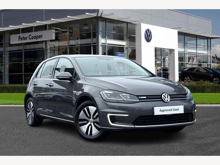 Volkswagen Golf 35.8kWh E-Golf Auto 5dr