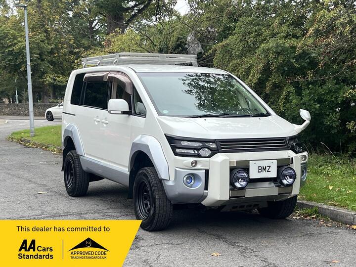 Mitsubishi Delica D5 2.4 Navi Package Auto 4WD Mivec 5DR 8