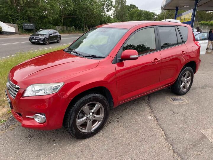 Toyota RAV4 2.2 D-4D XT-R 4WD Euro 5 5dr Toyota RAV4 2.2 D-4D XT-R 4WD Euro 5 5dr