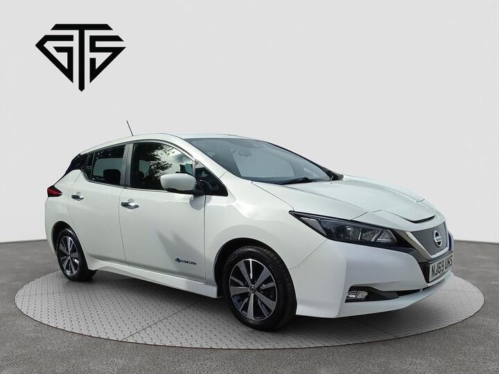 Nissan Leaf 40kWh Acenta Auto 5dr