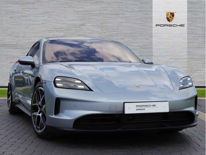 Porsche Taycan Performance 89kWh Auto RWD 4dr (11kW Charger)