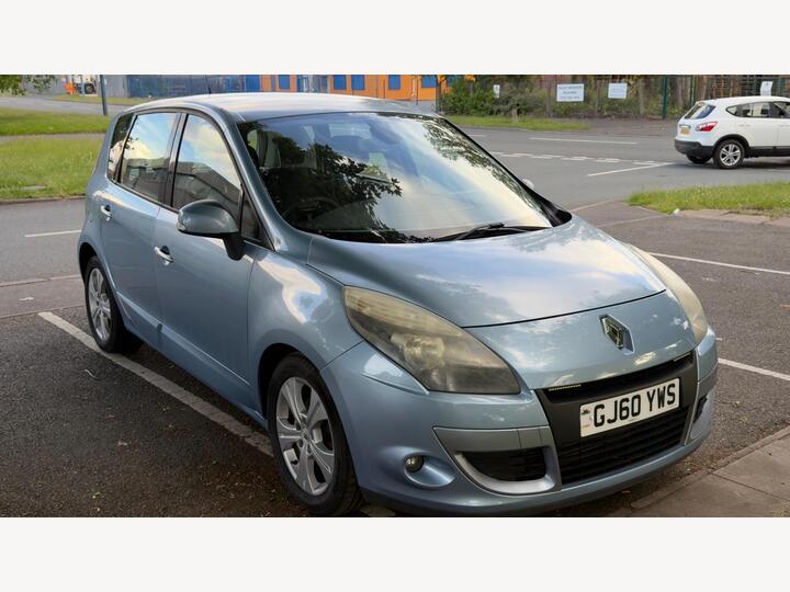 Renault Scenic 2.0 DCi Dynamique TomTom Auto Euro 5 5dr