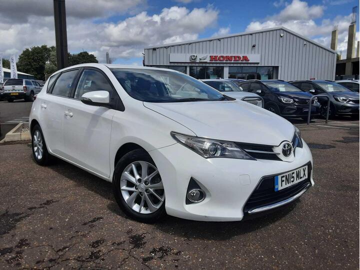 Toyota Auris 1.6 V-Matic Icon Multidrive S Euro 5 5dr Toyota Auris 1.6 V-Matic Icon Multidrive S Euro 5 5dr