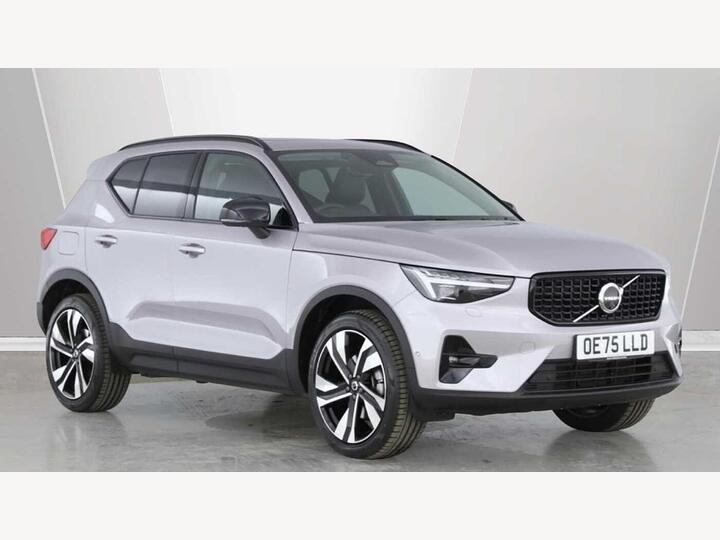 Volvo XC40 2.0 B4 MHEV Ultra Dark DCT Auto Euro 6 (s/s) 5dr