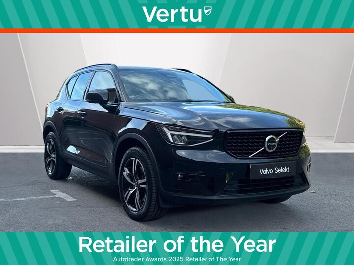 Volvo XC40 2.0 B3 MHEV Plus Dark DCT Auto Euro 6 (s/s) 5dr