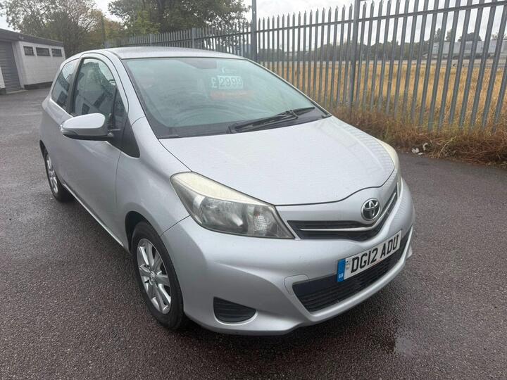 Toyota Yaris 1.0 VVT-i TR Euro 5 3dr