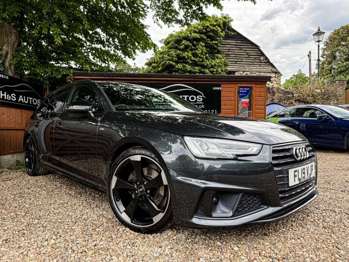 Audi A4 Avant 2.0 TFSI 35 Black Edition S Tronic Euro 6 (s/s) 5dr Audi A4 Avant 2.0 TFSI 35 Black Edition S Tronic Euro 6 (s/s) 5dr