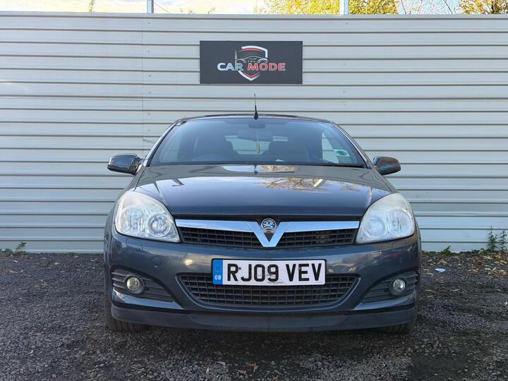 Vauxhall Astra 1.8i Design Twin Top 2dr