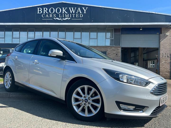 Ford Focus 1.0T EcoBoost Titanium Euro 6 (s/s) 5dr