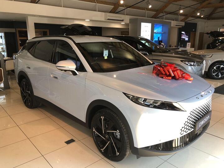 OMODA 7 1.5T SHS 18.4kWh Noble DHT1 Euro 6 (s/s) 5dr