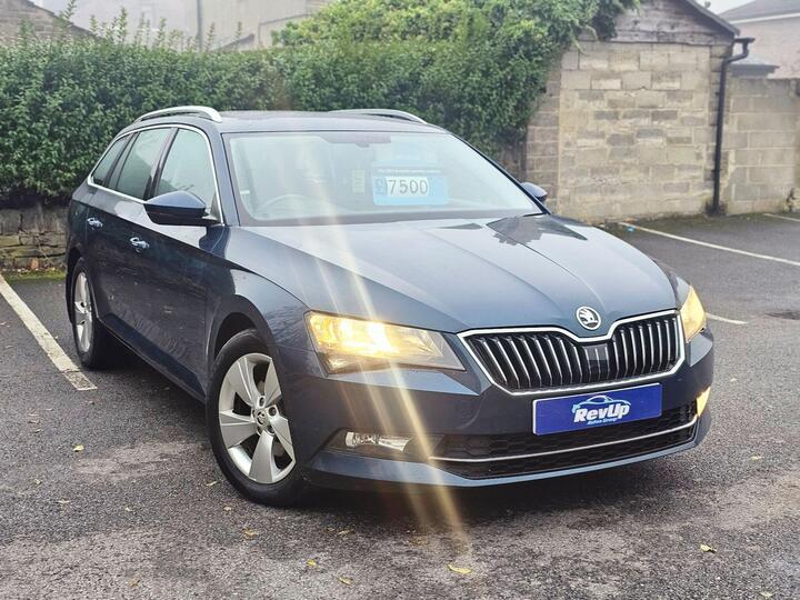 Skoda Superb 1.6 TDI SE Euro 6 (s/s) 5dr Skoda Superb 1.6 TDI SE Euro 6 (s/s) 5dr
