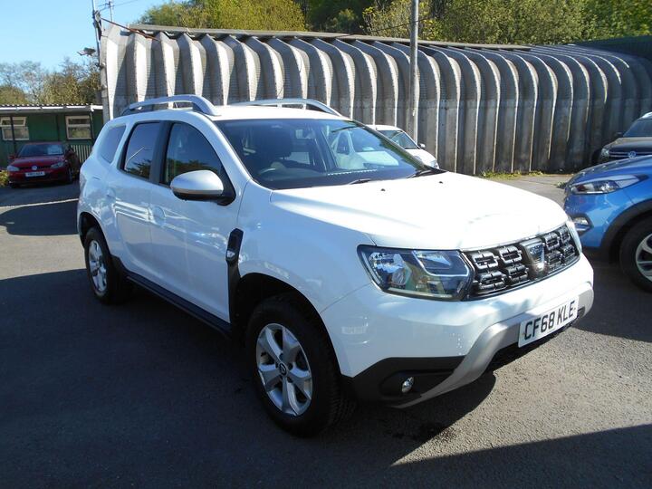 Dacia Duster 1.6 SCe Comfort Euro 6 (s/s) 5dr Dacia Duster 1.6 SCe Comfort Euro 6 (s/s) 5dr