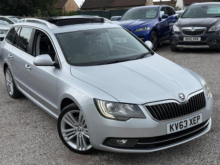 Skoda Superb 2.0 TDI Elegance DSG Euro 5 (s/s) 5dr