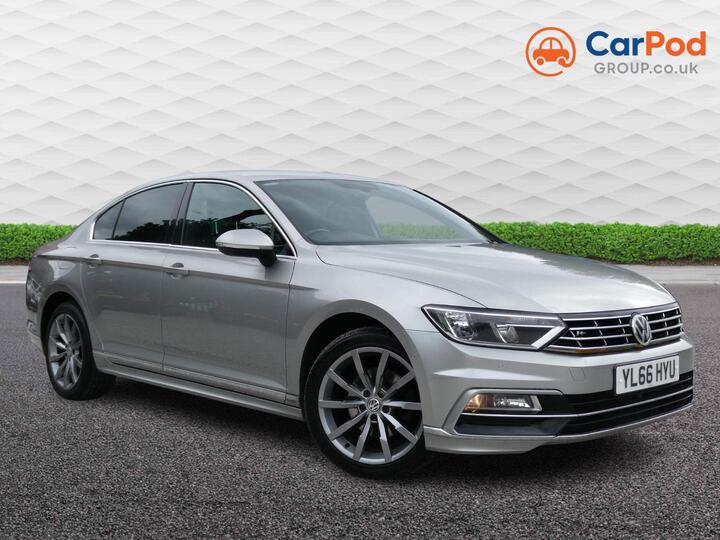 Volkswagen Passat 2.0 TDI BlueMotion Tech R-Line Euro 6 (s/s) 4dr Volkswagen Passat 2.0 TDI BlueMotion Tech R-Line Euro 6 (s/s) 4dr