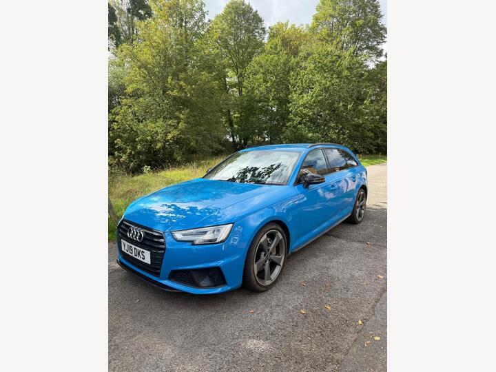 Audi A4 Avant 2.0 TDI 40 Black Edition S Tronic Euro 6 (s/s) 5dr