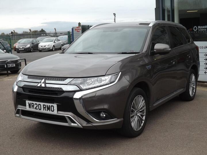 Mitsubishi Outlander 2.4h TwinMotor 13.8kWh Dynamic CVT 4WD Euro 6 (s/s) 5dr