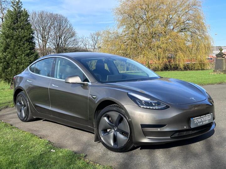 Tesla Model 3 Standard Range Plus Auto RWD 4dr