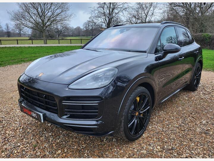 Porsche Cayenne 4.0 V8 E-Hybrid 17.9kWh Turbo S TiptronicS 4WD Euro 6 (s/s) 5dr Porsche Cayenne 4.0 V8 E-Hybrid 17.9kWh Turbo S TiptronicS 4WD Euro 6 (s/s) 5dr