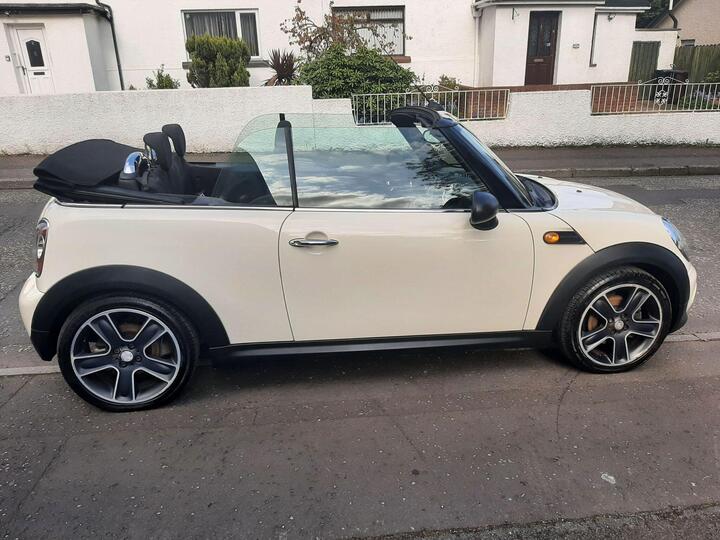 MINI Convertible 1.6 Cooper Euro 5 2dr