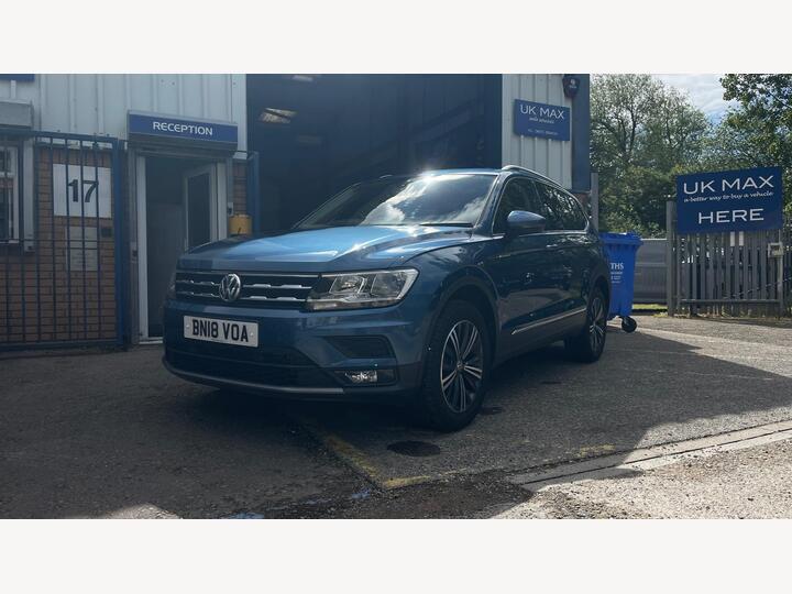Volkswagen Tiguan Allspace 2.0 TDI SE Nav DSG Euro 6 (s/s) 5dr Volkswagen Tiguan Allspace 2.0 TDI SE Nav DSG Euro 6 (s/s) 5dr