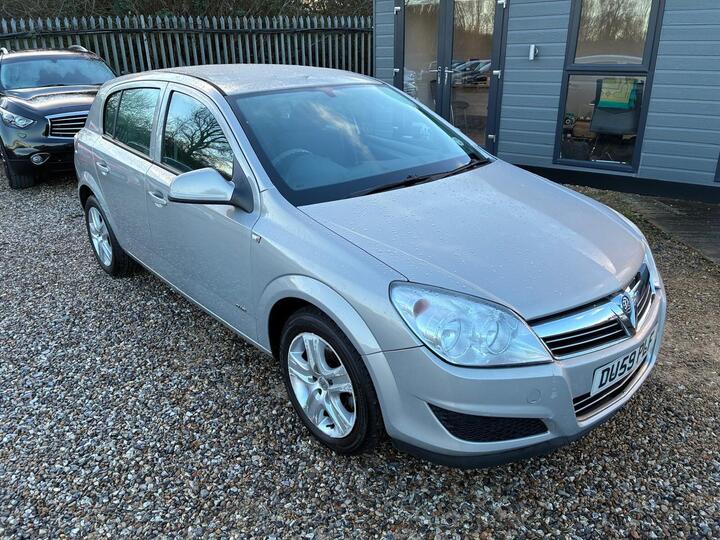 Vauxhall Astra 1.4i 16v Club 5dr