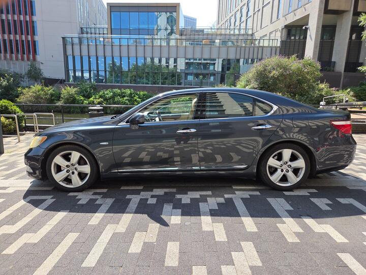 Lexus LS 4.6 460 V8 SE-L Auto Euro 4 4dr
