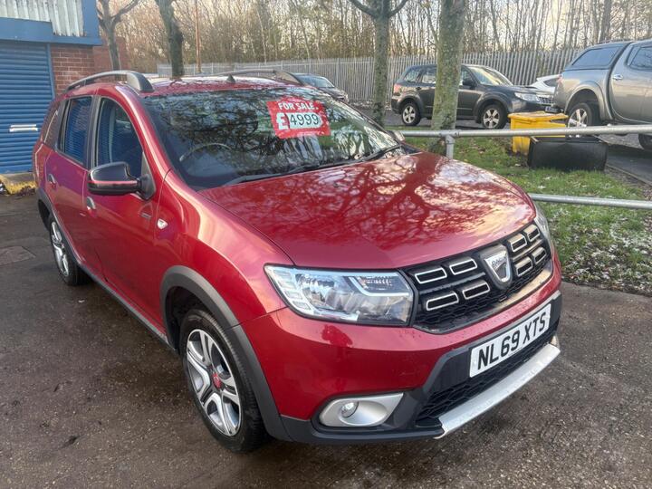 Dacia Logan MCV Stepway 1.5 Blue DCi Techroad Euro 6 (s/s) 5dr Dacia Logan MCV Stepway 1.5 Blue DCi Techroad Euro 6 (s/s) 5dr