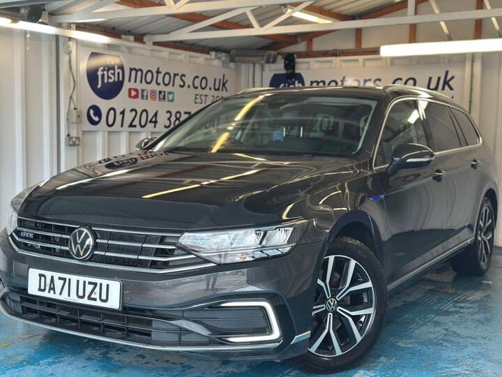 Volkswagen PASSAT 1.4 TSI 13kWh GTE DSG Euro 6 (s/s) 5dr