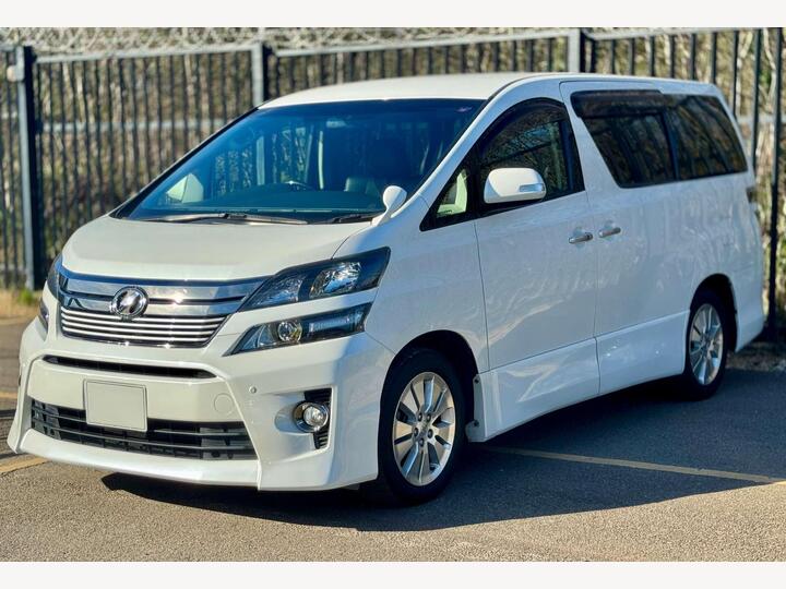 Toyota Vellfire GOLDEN EYES II V6 Toyota Vellfire GOLDEN EYES II V6