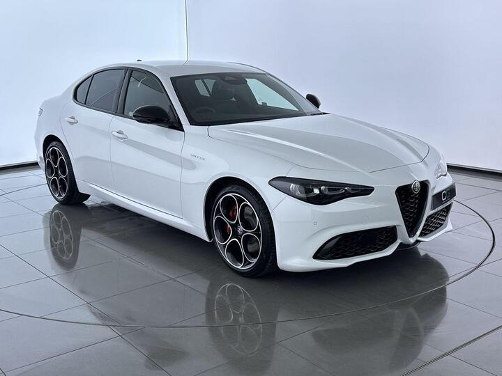 Alfa Romeo Giulia 2.0T Veloce Auto Euro 6 (s/s) 4dr