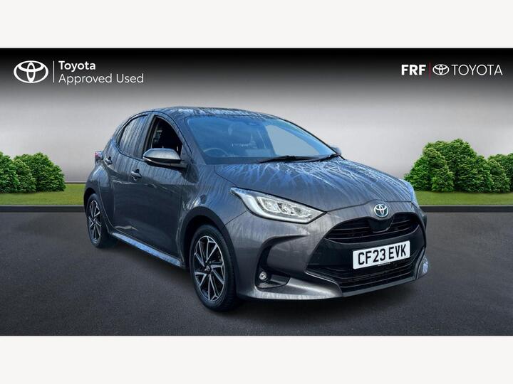 Toyota Yaris 1.5 VVT-h Design E-CVT Euro 6 (s/s) 5dr Toyota Yaris 1.5 VVT-h Design E-CVT Euro 6 (s/s) 5dr