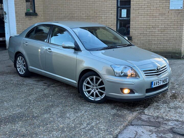 Toyota AVENSIS 2.0 VVT-i T Spirit 4dr
