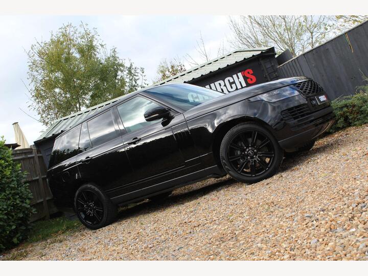 Land Rover RANGE ROVER 2.0 P400e 13.1kWh Vogue Auto 4WD Euro 6 (s/s) 5dr Land Rover RANGE ROVER 2.0 P400e 13.1kWh Vogue Auto 4WD Euro 6 (s/s) 5dr