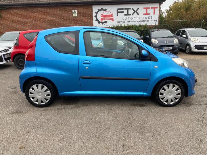 Peugeot 107 1.0 12V Urban Euro 4 3dr