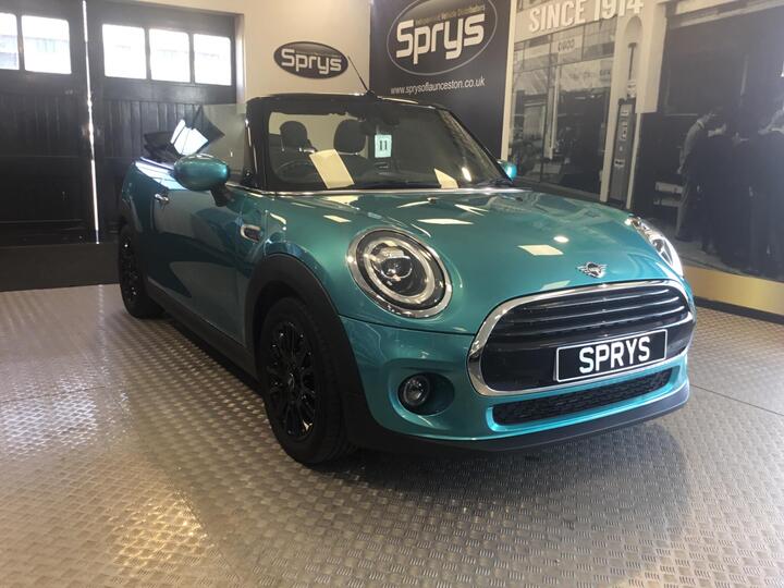 MINI Convertible 1.5 Cooper Classic Euro 6 (s/s) 2dr