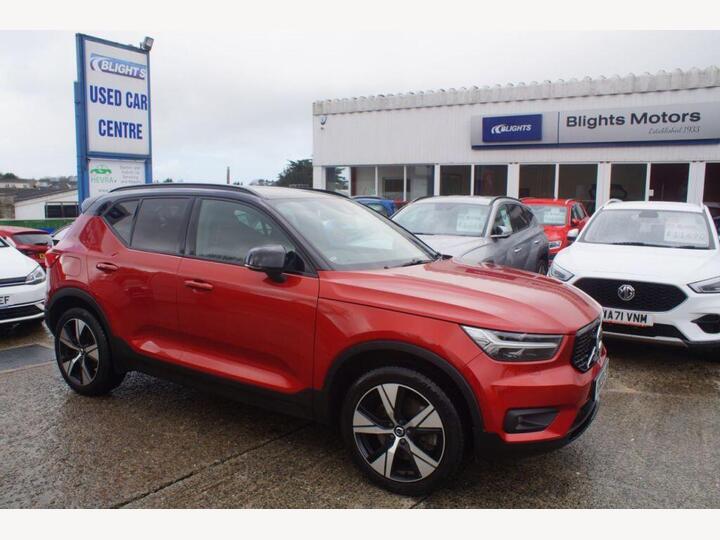 Volvo XC40 1.5h T5 Twin Engine Recharge 10.7kWh R-Design Auto Euro 6 (s/s) 5dr