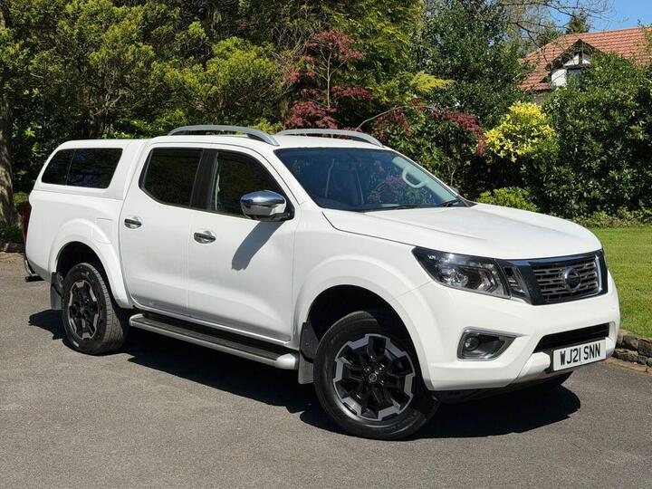 Nissan NAVARA 2.3 DCi Tekna Auto 4WD Euro 6 4dr