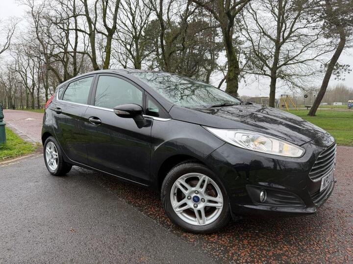 Ford FIESTA 1.6 Zetec Powershift Euro 5 5dr