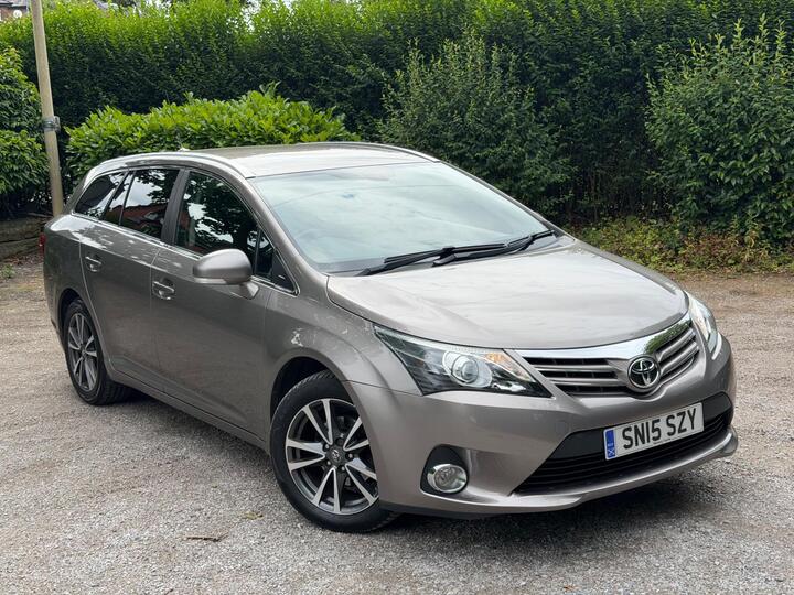 Toyota Avensis 2.0 D-4D Icon Business Edition Tourer Euro 5 5dr