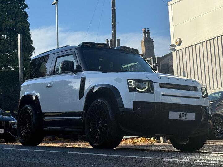 Land Rover Defender 90 3.0 D250 MHEV HSE Auto 4WD Euro 6 (s/s) 3dr Land Rover Defender 90 3.0 D250 MHEV HSE Auto 4WD Euro 6 (s/s) 3dr