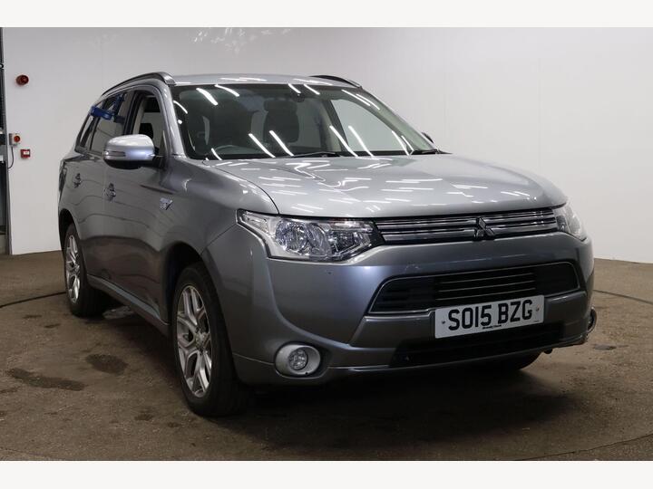 Mitsubishi Outlander 2.0h 12kWh GX3h CVT 4WD Euro 5 (s/s) 5dr Mitsubishi Outlander 2.0h 12kWh GX3h CVT 4WD Euro 5 (s/s) 5dr